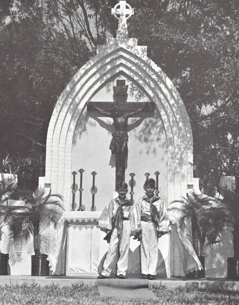 Outdoor Picnic Shrine